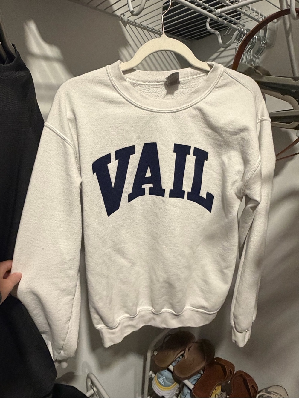 VAIL Graphic Crewneck Sweatshirt White Navy | Size Small